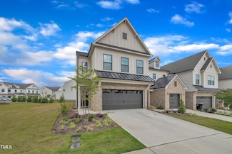 81 Paperwhite Place Unit 213, Clayton, NC 27527