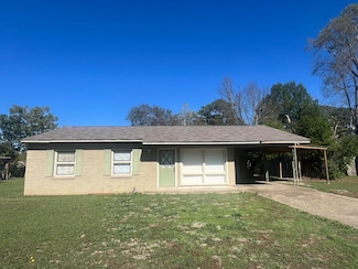 611 Cypress St, Columbus, MS 39702
