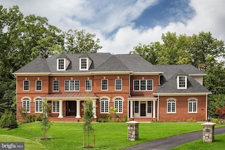 10229 Leesburg Pike, Vienna, VA 22182