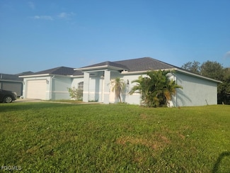 301 SW 14th Place, Cape Coral, FL 33991