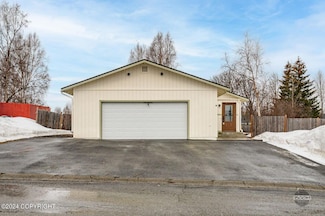 8520 Flamingo Dr, Anchorage, AK 99502