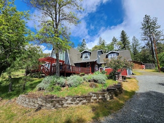 4550 W Griffin Creek Rd, Medford, OR 97501