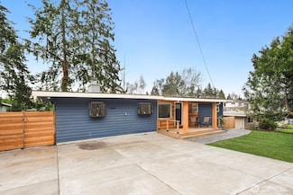 15539 SE 8th St, Bellevue, WA 98007