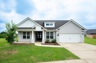 2136 Dustin Dr, Cullman, AL 35058