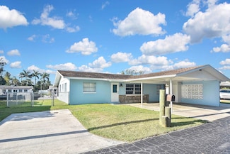 8150 Cleaves Rd, North Fort Myers, FL 33903