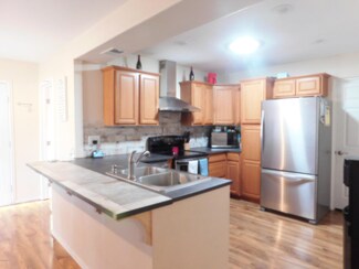 5835 E 28th St, Tucson, AZ 85711