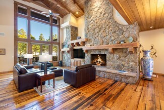 3819 S Clubhouse Cir, Flagstaff, AZ 86001