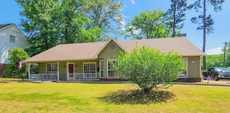 1009 S Richardson Place, Bryant, AR 72022