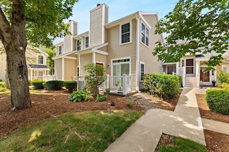 56 Bradford Commons Ln Unit 56, Braintree, MA 02184