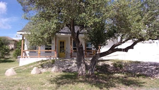 1482 Birch Ln, Fischer, TX 78623