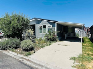 65 Village Ln, Ontario, OR 97914