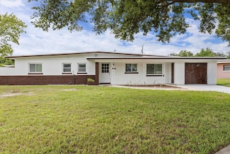 5402 Kingswood Dr, Orlando, FL 32810