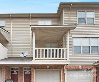 6439 Quarterbridge Ln, Charlotte, NC 28262
