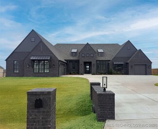 205 W 164th Place S, Glenpool, OK 74033