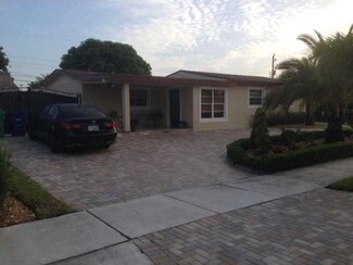 7941 NW 174th Terrace, Hialeah, FL 33015