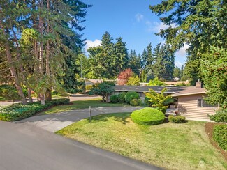 8904 SE 58th St, Mercer Island, WA 98040