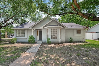 1703 Westbranch Dr, Houston, TX 77077