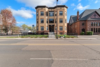 628 E Franklin Ave Unit 100, Minneapolis, MN 55404