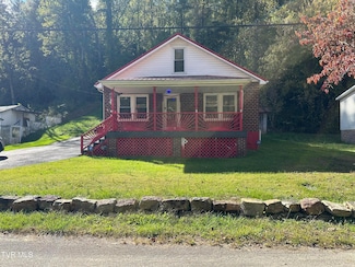 8342 N River Rd, Pound, VA 24279
