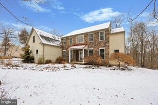 185 Clover Ln, Perkiomenville, PA 18074