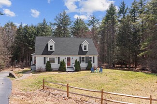 8 Fogg Cir, Newmarket, NH 03857