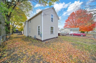 848 Caton Ave, Adrian, MI 49221