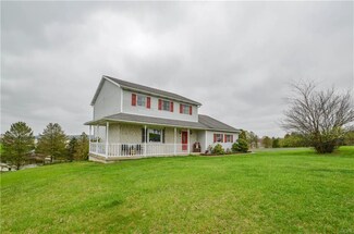 7790 Coral Ct, Slatington, PA 18080