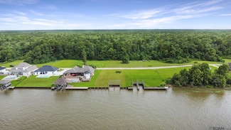 11512 River Highlands Dr, Saint Amant, LA 70774