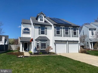 3 Etna Ct, Mount Laurel, NJ 08054