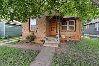 1115 N 9th St, Salina, KS 67401