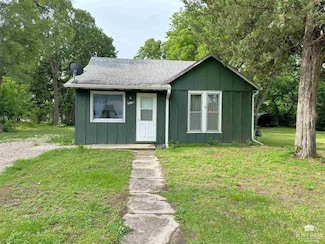 726 Broadway Ave, Clyde, KS 66938
