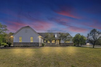 7671 Silver Springs St NW, Canal Winchester, OH 43110