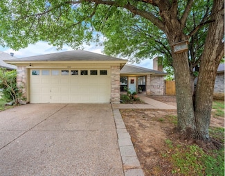 7213 Laurelhill Ct S, Fort Worth, TX 76133