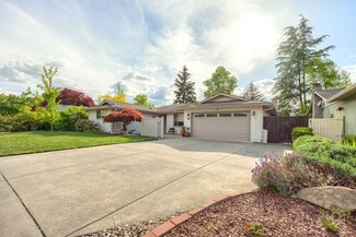 472 Bowmont Cir, Medford, OR 97504
