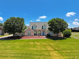 1605 Crow Creek Dr, Granbury, TX 76049