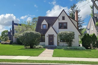 394 Ackerman Ave, Glen Rock, NJ 07452