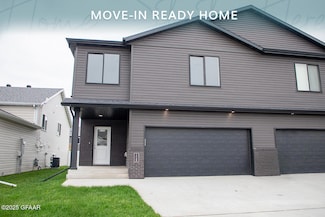 1729 Tobi Ln, Grand Forks, ND 58201