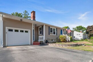 32 Hall Place, Exeter, NH 03833