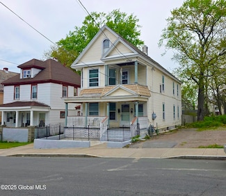 223 Furman St, Schenectady, NY 12304