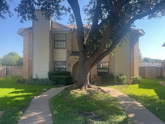 4336 Hulen Cir E, Fort Worth, TX 76133