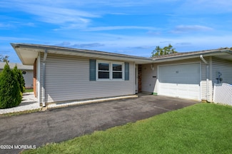 53 Tony Ct, Brick, NJ 08724