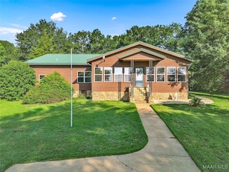813 Lake Region Cir, Wetumpka, AL 36092