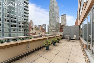 250 E 53rd St Unit 903, New York, NY 10022