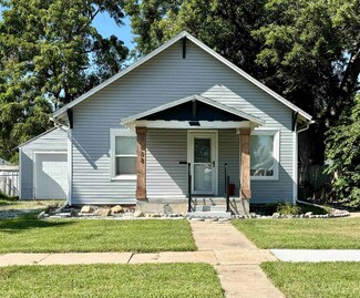 1608 W 4th St, Hastings, NE 68901