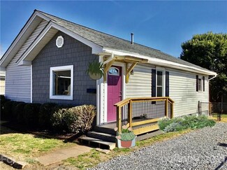 402 Woodlawn Ave, Cramerton, NC 28032
