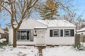 1537 Roselawn Ave, Lansing, MI 48915
