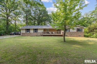 259 W Forrest Dr, Metamora, IL 61548