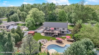 390 Iron Bridge Rd, Freehold, NJ 07728