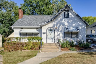 421 Huntington Ave, Council Bluffs, IA 51503