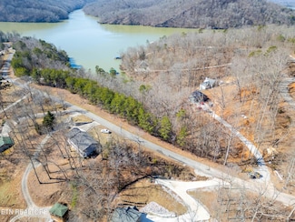 1340 Lakeview Dr, Sharps Chapel, TN 37866